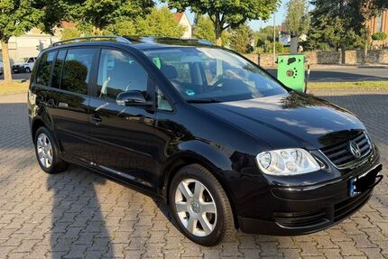 VW Touran 128.000 km 3.990 &euro; Bad salzuflen 32108