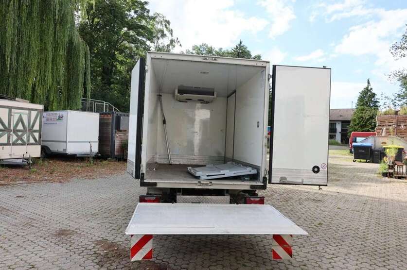 IVECO Daily 224.888 km 12.999 € Burghausen 84489