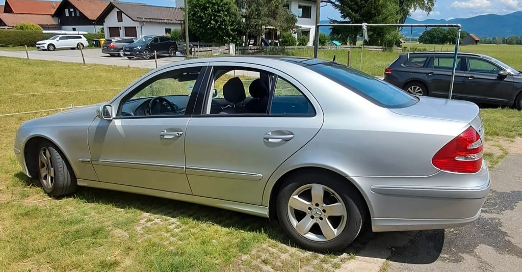 Mercedes-Benz E 220 245.300 km 3.500 &euro; Großweil 82439