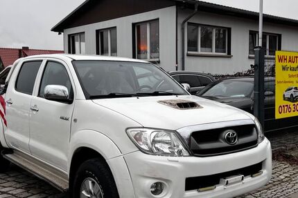 Toyota Hilux 256.000 km 13.900 &euro; berlin 12524