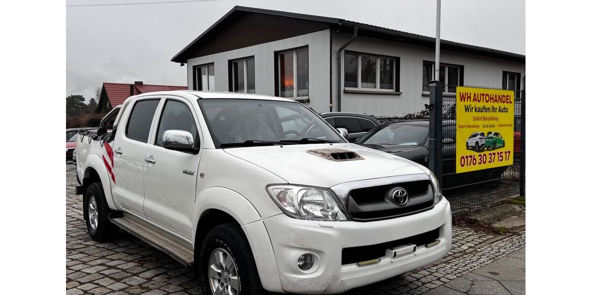 Toyota Hilux 256.000 km 13.900 &euro; berlin 12524