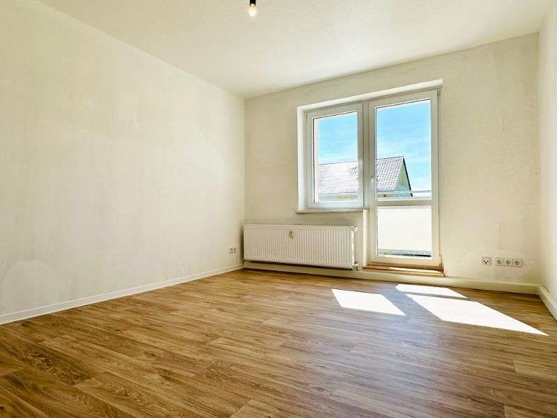 Wohnung zum Mieten in Freital 334,38 € 55.27 m²