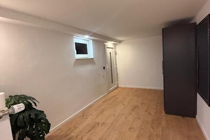 Kellerwohnung im Familienhaus 2 zimmer