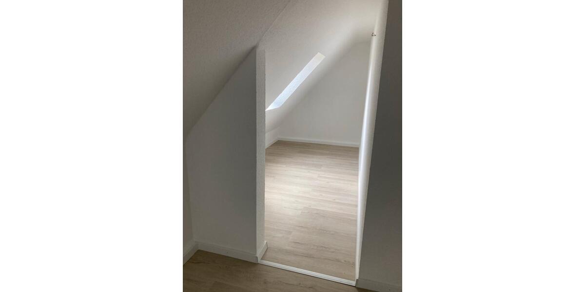 Dachgeschoßwohnung Herne Altenhöfen - 3 Zimmer, 66 m&sup2;, 535&euro; | Angebot:25057469