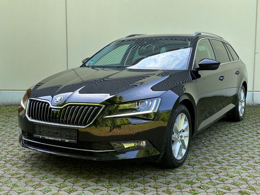 Skoda Superb 134.000 km 18.900 € Unterschleissheim 85716
