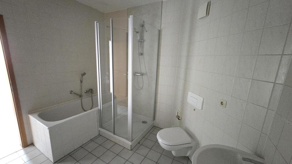 Dachgeschoßwohnung Adorf/Vogtland Vogtland - 3 Zimmer, 89 m&sup2;, 450&euro; | Angebot:24015042