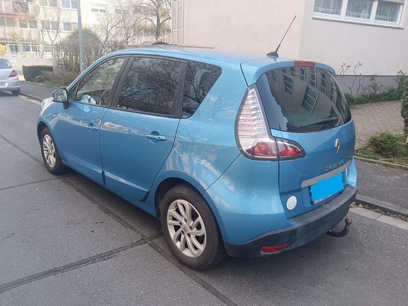 Renault Scenic 169.000 km 5.500 € Wiesbaden 65185