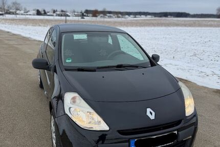 Renault Clio 98.000 km 4.100 &euro; Holzkirchen 83607