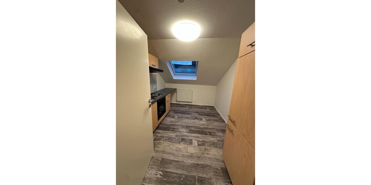 Dachgeschoßwohnung Siegburg - 2 Zimmer, 67 m&sup2;, 1.075&euro; | Angebot:26424615