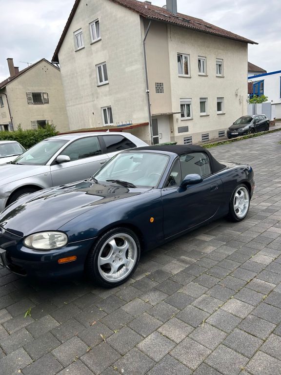 Mazda MX-5 185.000 km 3.280 € Bönnigheim 74357