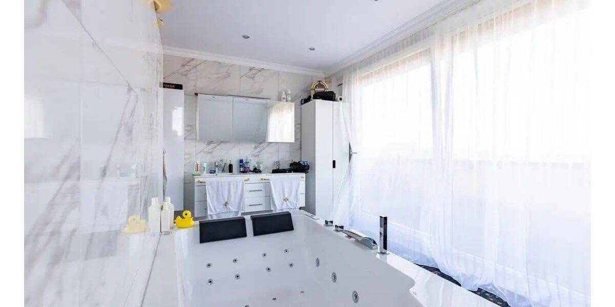 Etagenwohnung Barsinghausen - 7 Zimmer, 180 m&sup2;, 425.000&euro; | Angebot:26891710