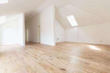 Wohnung Schkeuditz - 3 Zimmer, 110 m&sup2;, 1.320&euro; | Angebot:26574032