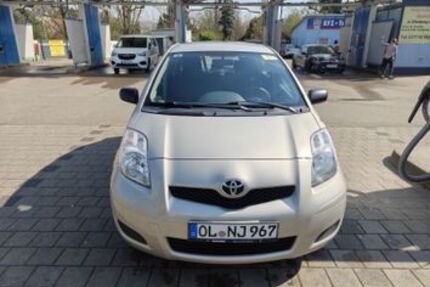 Toyota Yaris 165.000 km 3.500 &euro; Bad Zwischenahn 26160
