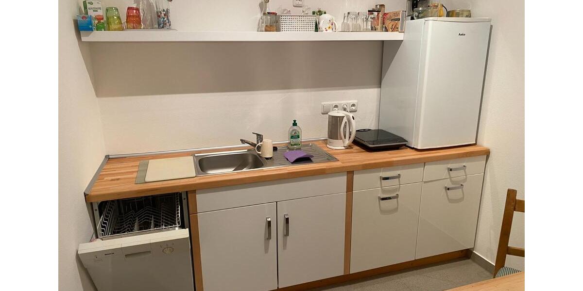 Praxis-Büroraume zur Vermietung ab 1.7.2026 zimmer