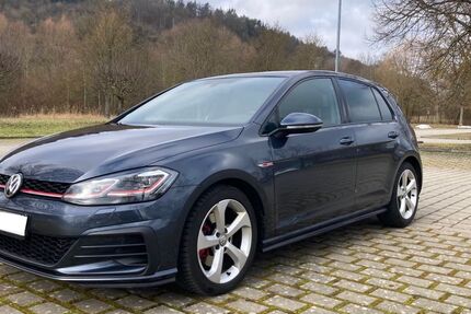 VW Golf 77.000 km 18.000 &euro; Würzburg 97072