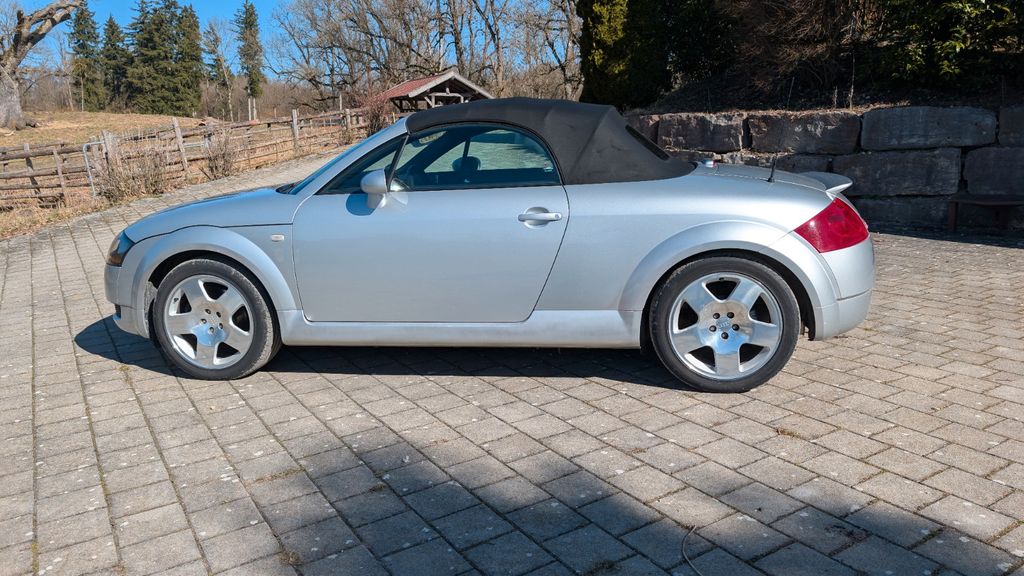 Audi TT 123.000 km 7.900 &euro; Seefeld 82229
