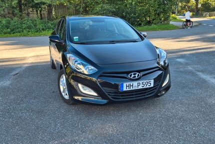 Hyundai i30 129.000 km 6.300 &euro; Trappenkamp 24610