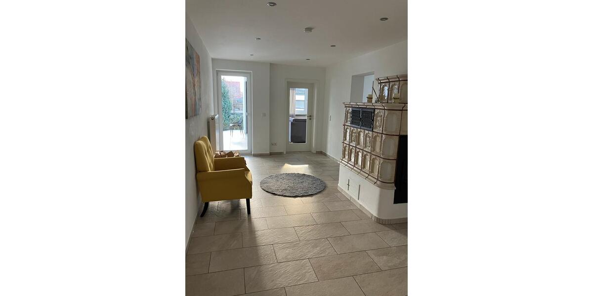 Erdgeschoßwohnung Gaimersheim - 5 Zimmer, 140 m&sup2;, 1.800&euro; | Angebot:25342319