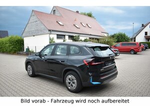 BMW iX1 30 xDrive Navi PanoDach Keyless LED 24.332 km 37.995 &euro; Donauwörth 86609