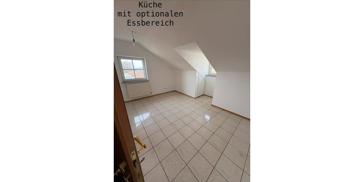Dachgeschoßwohnung Hauzenberg - 4 Zimmer, 85 m&sup2;, 650&euro; | Angebot:25456498