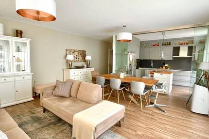 Hochwertige, vollmöblierte Erdgeschosswohnung mit Terrasse und Gartenanteil in bester Lage am Killesberg 4 zimmer