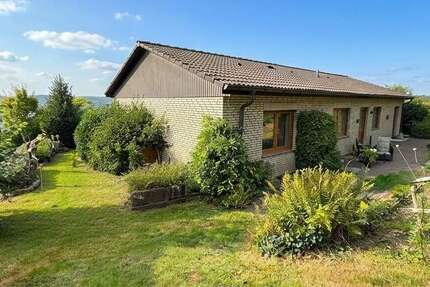 Haus zum Kaufen in Kirchen 398.000 € 218 m² 7 zimmer