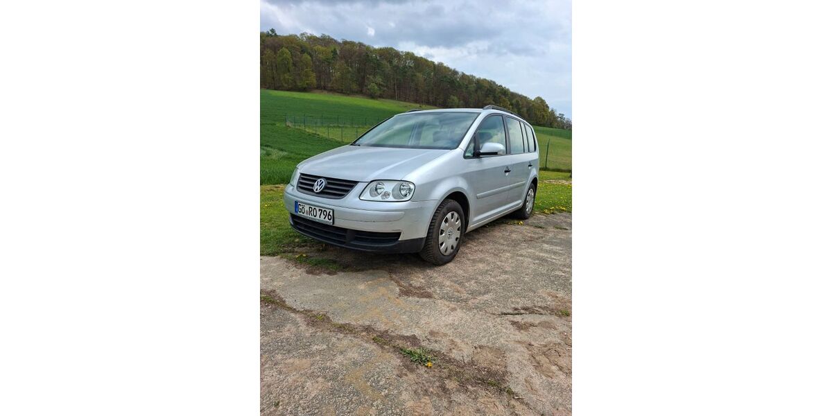 VW Touran 195.000 km 2.950 &euro; Liebenau 34396
