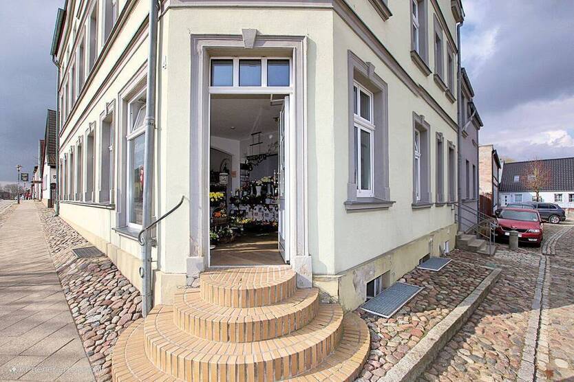 Wohn -und Geschäftshaus in 18574 Garz auf der Insel Rügen, Lange Straße 4
