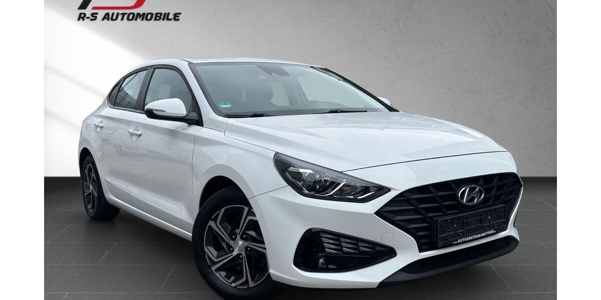 Hyundai i30 70.000 km 13.970 &euro; Troisdorf 53840