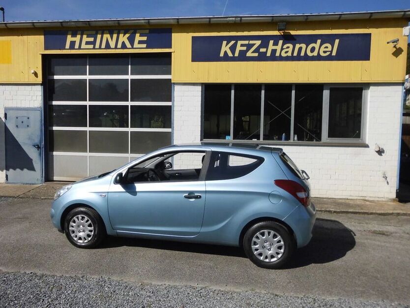 i20