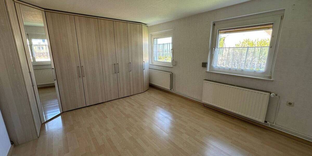 Mehrfamilienhaus, Wohnhaus Homberg (Efze) Roppershain - 6 Zimmer, 160 m&sup2;, 225.000&euro; | Angebot:26499511