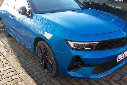 Opel Astra 12.609 km 25.690 &euro; Brunsbüttel 25541