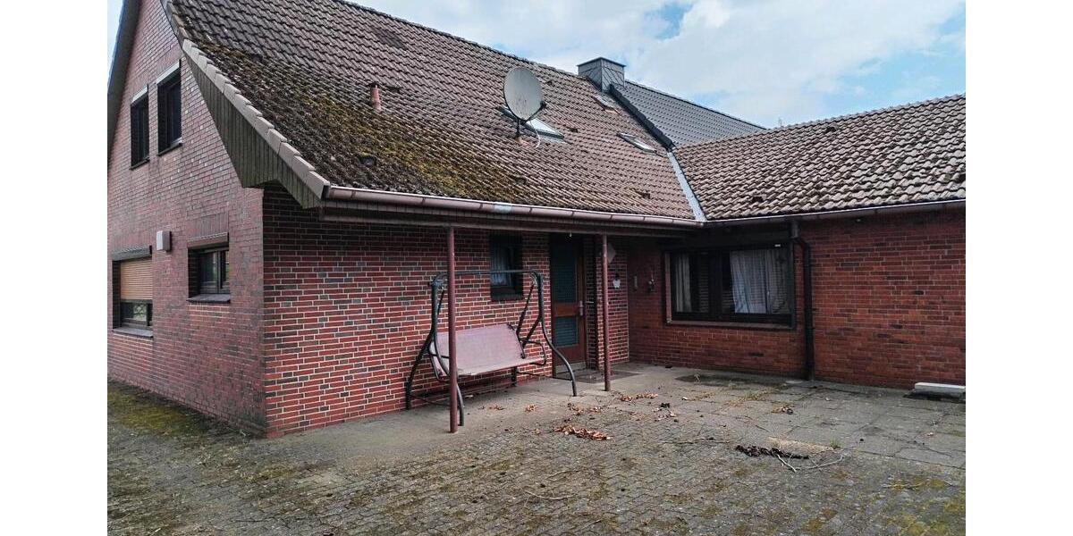 Doppelhaushälfte Hohenlockstedt - 4 Zimmer, 130 m&sup2;, 200.000&euro; | Angebot:26989518