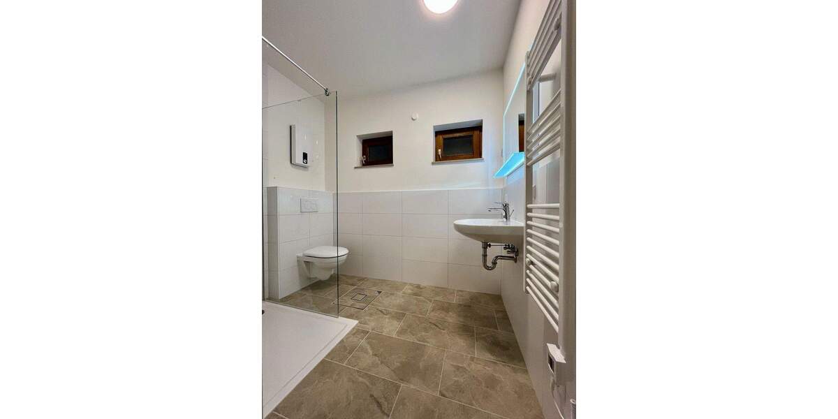 Etagenwohnung Bermatingen - 2 Zimmer, 82 m&sup2;, 1.020&euro; | Angebot:24531293