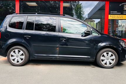 VW Touran 234.529 km 2.750 &euro; Oberkotzau 95145