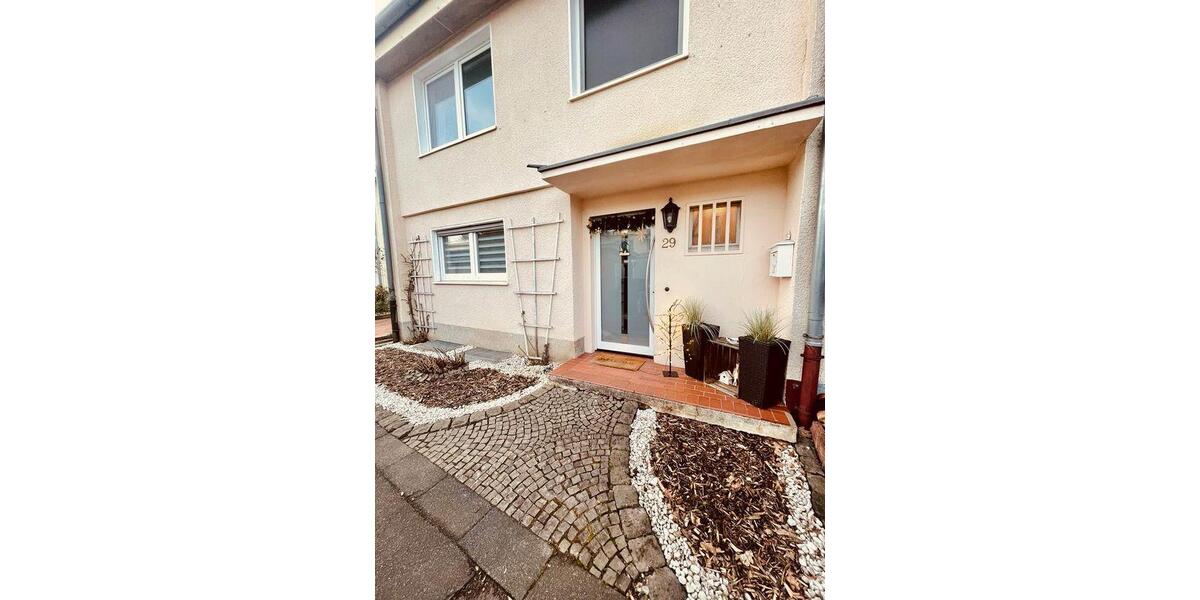 Reihenhaus Siegen - 4 Zimmer, 100 m&sup2;, 245.000&euro; | Angebot:26836307