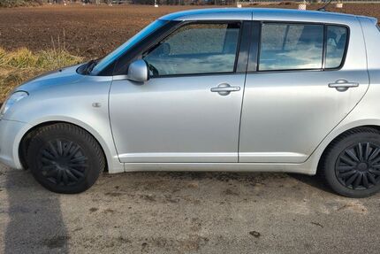 Suzuki Swift 109.844 km 2.600 &euro; Köln 50997
