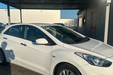 Hyundai i30 82.872 km 9.499 € Enger 32130