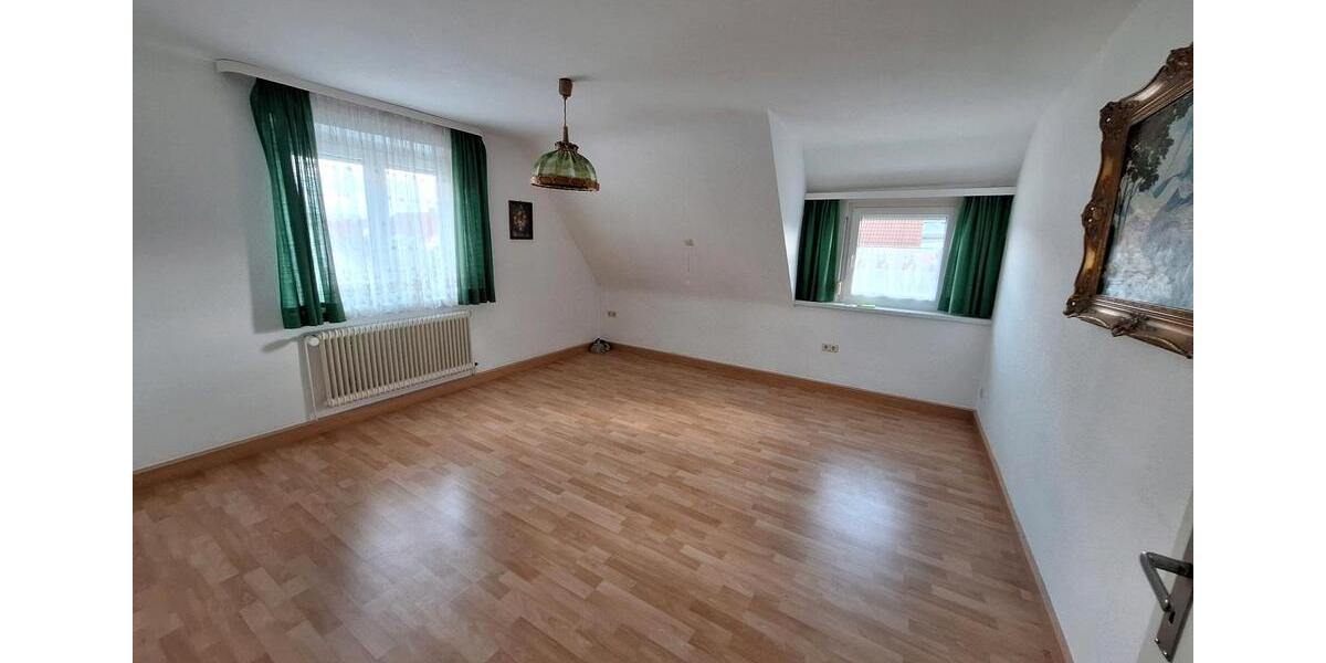 Mehrfamilienhaus, Wohnhaus Villingen-Schwenningen Schwenningen - 8 Zimmer, 202 m&sup2;, 480.000&euro; | Angebot:23593702