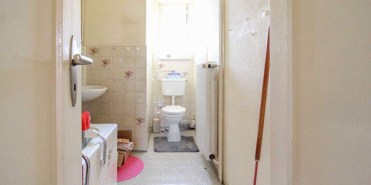 Einfamilienhaus Bad Driburg - 8 Zimmer, 259.000&euro; | Angebot:25375103