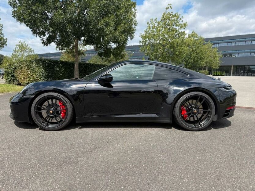 992