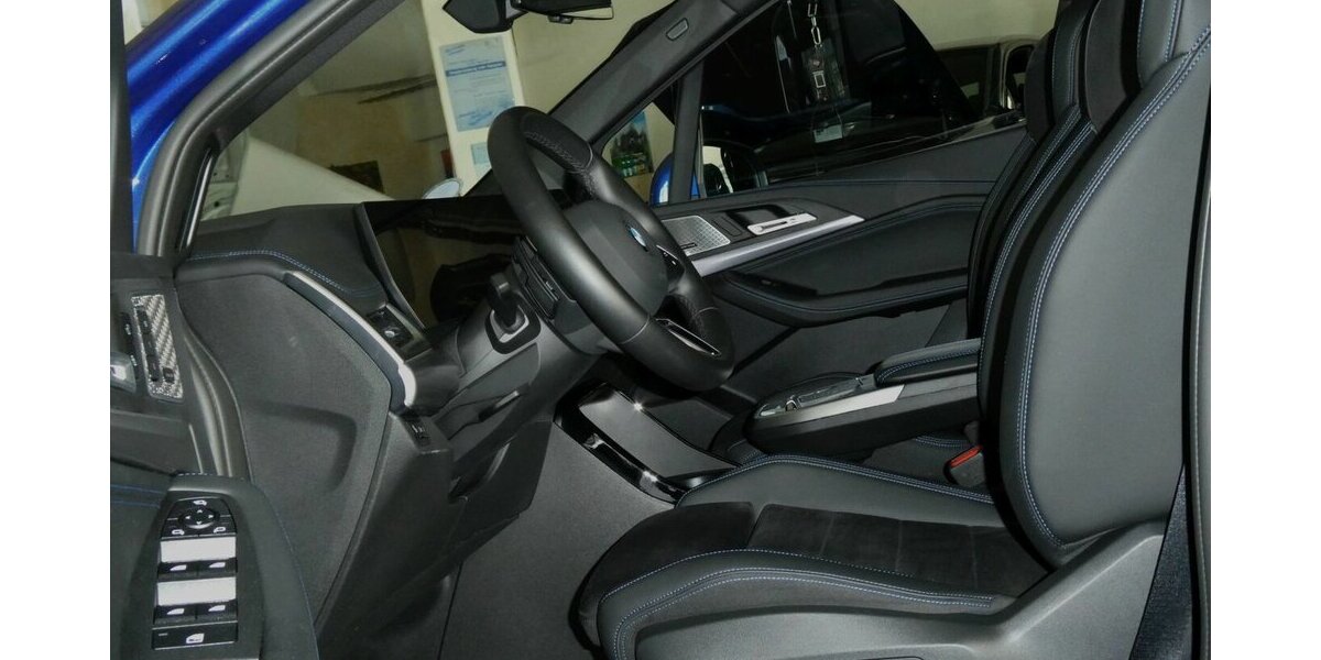 BMW 218 Active Tourer i MSport 360°,AHK, NP:57.750 19.100 km 30.590 &euro; Landshut 84030