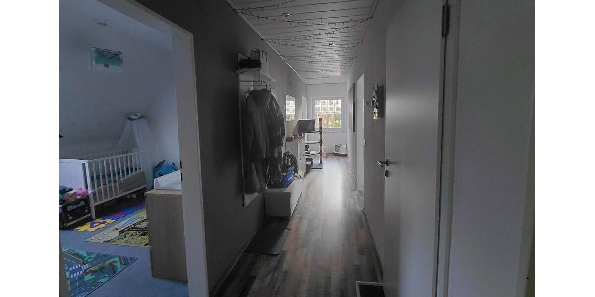 Dachgeschoßwohnung Gnarrenburg - 4 Zimmer, 100 m&sup2;, 1.100&euro; | Angebot:25420076