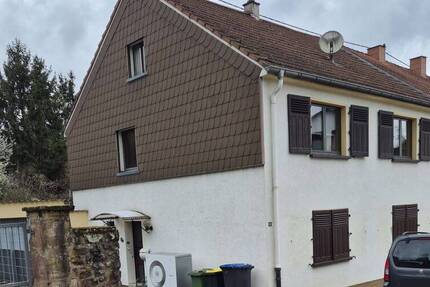 Haus Völklingen Wehrden - 4 Zimmer, 140 m&sup2;, 169.500&euro; | Angebot:26117470