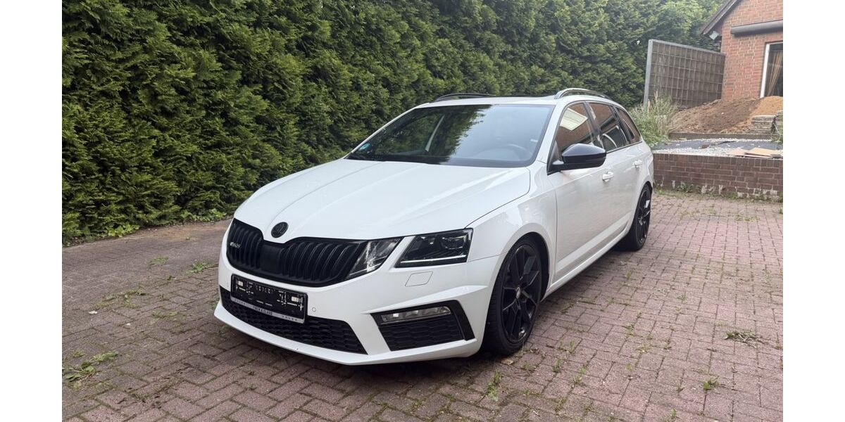 Skoda Octavia 127.600 km 16.900 &euro; Hamburg 22767