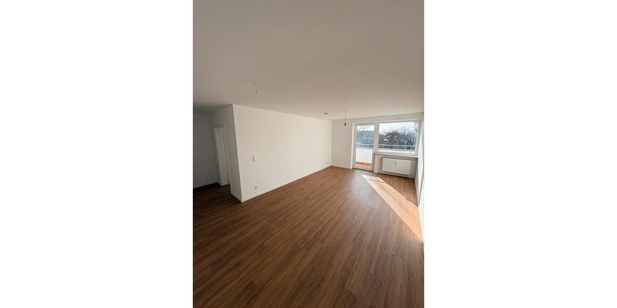 Etagenwohnung Burghausen - 3 Zimmer, 70 m&sup2;, 990&euro; | Angebot:26338969