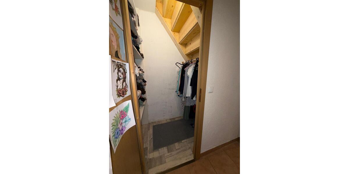 Doppelhaushälfte Crimmitschau - 6 Zimmer, 140 m&sup2;, 219.000&euro; | Angebot:26726116