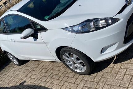 Ford Fiesta 119.000 km 4.200 &euro; Kierspe 58566