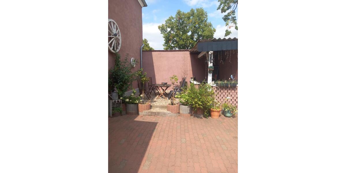 Einfamilienhaus Gommern Ladeburg - 9 Zimmer, 266 m&sup2;, 250.000&euro; | Angebot:27443925