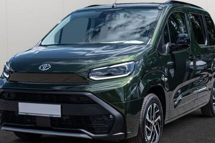 Toyota Proace City (Verso) 2.500 km 32.990 &euro; Hamburg 22529